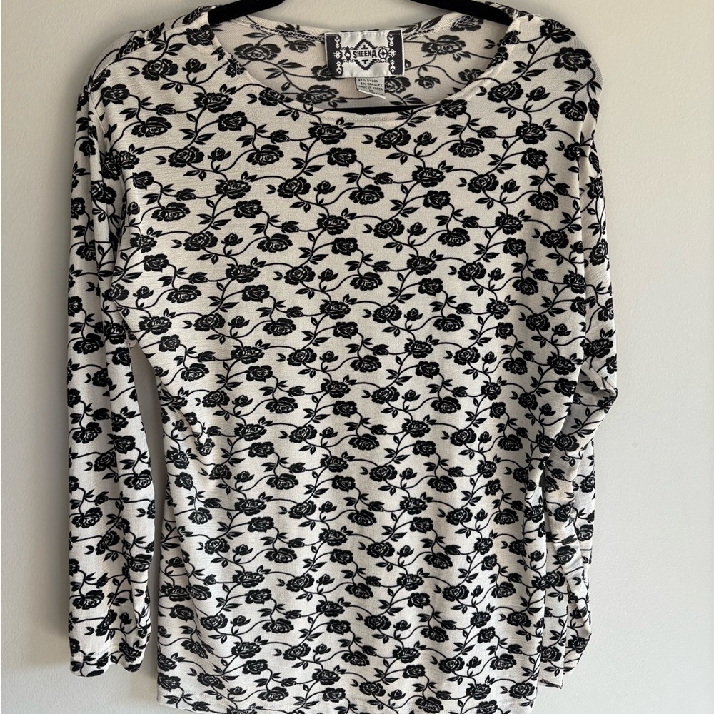 Black and White Fitted Long Sleeve Blouse